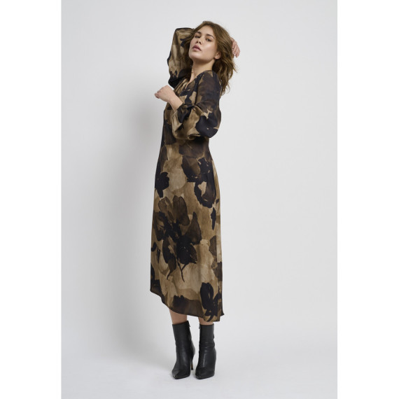 Elton Karla Sparrow Brown