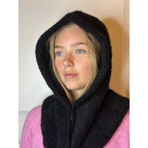 Malisa Cappuccion Hood/Neck Black