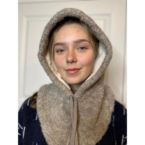 Malisa Cappuccion Hood/Neck Beige