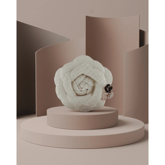 Dansk Copenhagen Tracey W Brooch Flower Cream