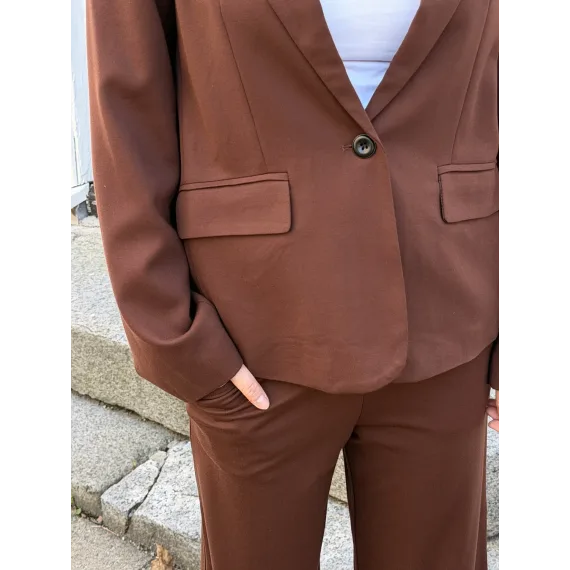 Elton Noella Bl. Brown