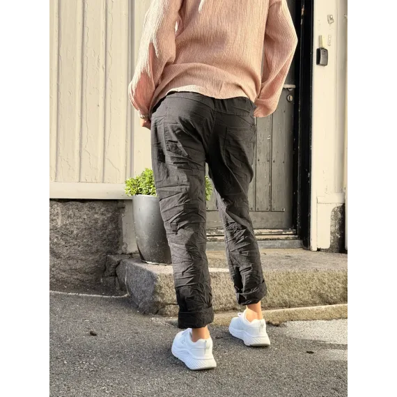 Elton Nima Pant Black