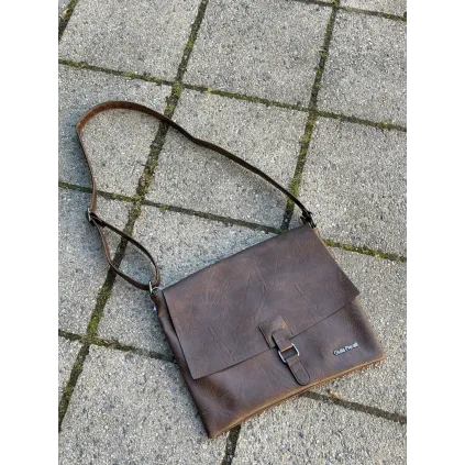GPC Wide Buckle Flapbag Coffe