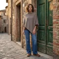 Lind Linn Poncho Taupe